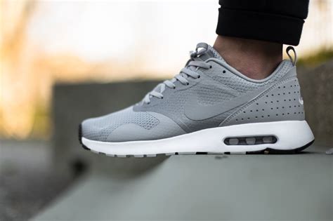 ist nike air max tavas ein männerschuh|Nike Air Max Tavas Men's Shoes.